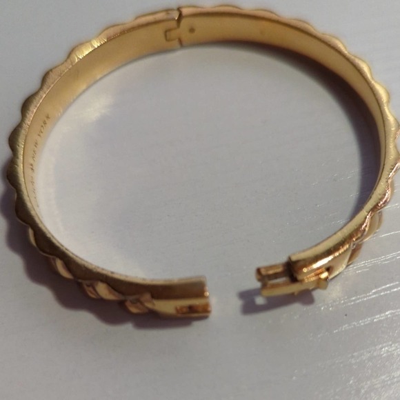 KATE spade Gold Tone Bracelet Push Close Clasp Rhinestone Cushion Design - Picture 5 of 9